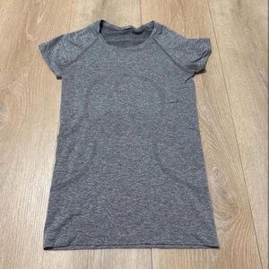 lululemon athletica Gray Muscle Tee